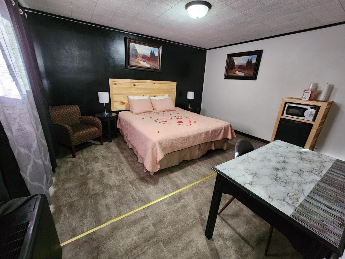 Montevideo Fiesta City Motel מראה חיצוני תמונה